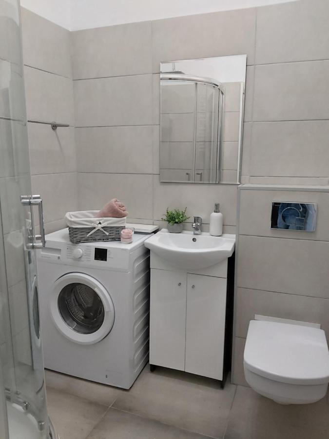 Be In Gdansk Apartments - Studio Mariacka - Old Town Bagian luar foto